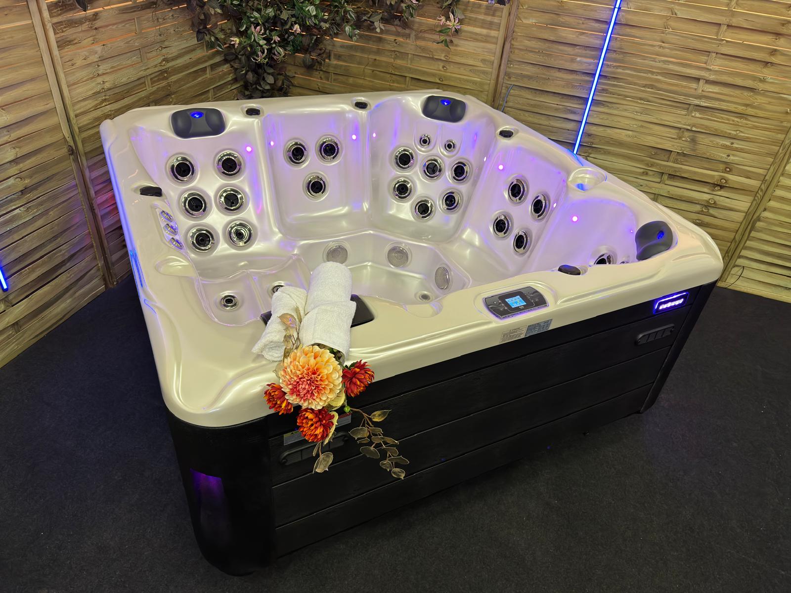 tweedehands jacuzzi